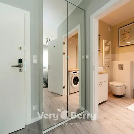 Very Berry - Niedzialkowskiego 25a * Poznan
